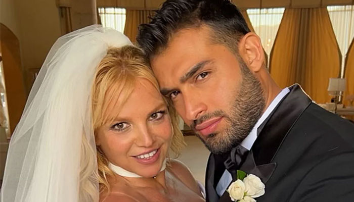 Britney Spears couldn’t hold back her tears during wedding with Sam Asghari: Source