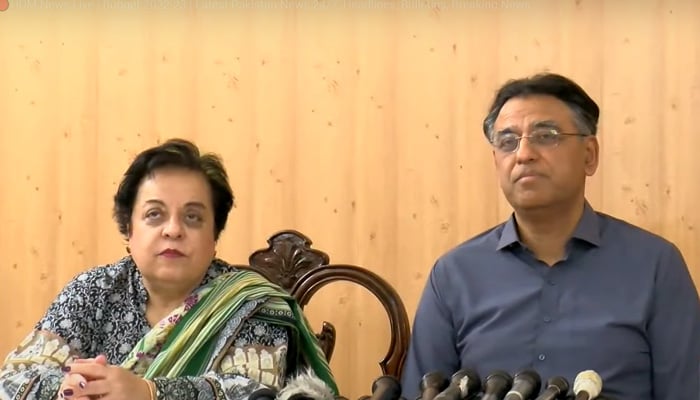 PTI leaders Shireen Mazari and Asad Umar address a press conference in Islamabad. Screengrab