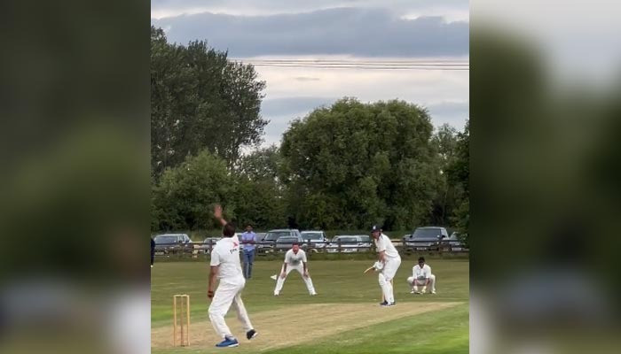 VIDEO: Legendary Wasim Akram clinches wicket after 12 years