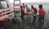 Four picnickers drown at Karachi beach