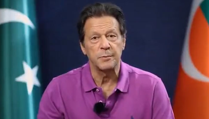 PTI Chairman Imran Khan urges youth to join Tiger Force. Photo: Twitter/@PTIofficial