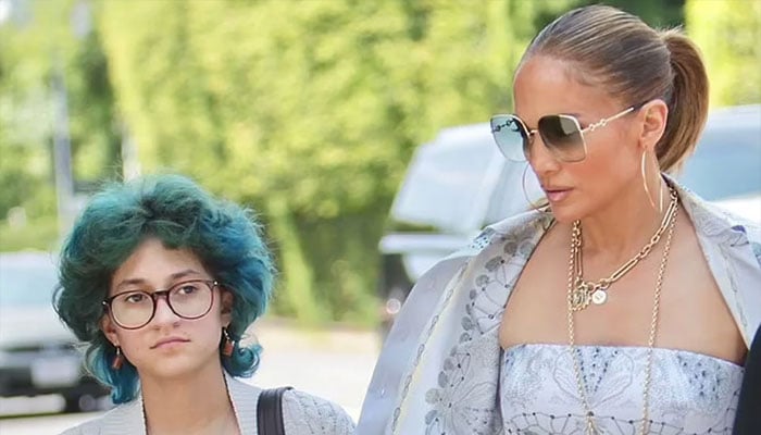 Jennifer Lopez pays visit to Ben Affleck on his set with her child Emme: see pics