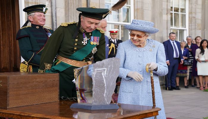 Queen Elizabeth continues to perform royal duties