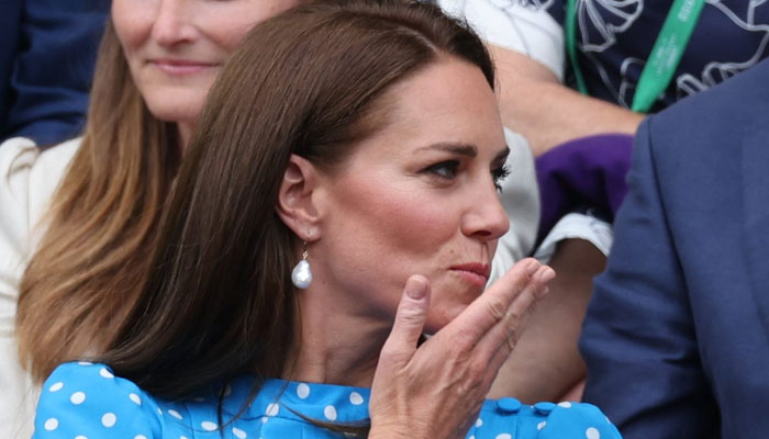 Kate Middleton tucks in hair when she is tensed, says body language expert