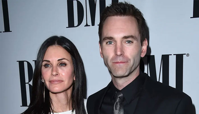 The Friends star wrote her longtime boyfriend, Johnny McDaid, a sweet message for his 46th birthday