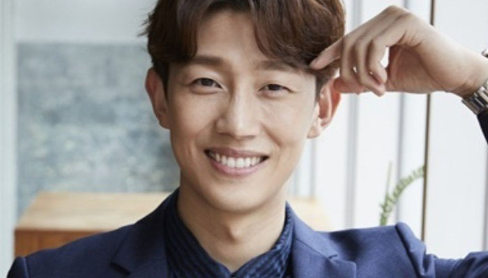 Extraordinary Attorney Woo star Kang Ki Young has been forced to halt all his scheduled activities