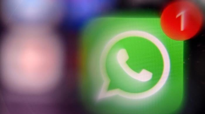 You can now leave groups silently on WhatsApp