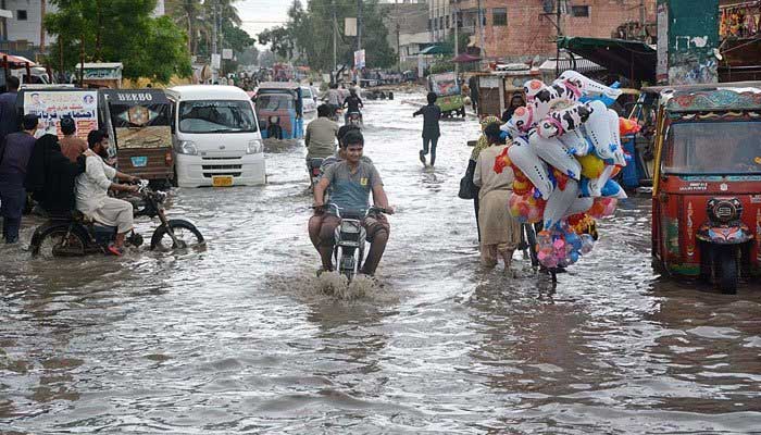 Met Office forecast heavy rains in Karachi today. Photo: AFP/file