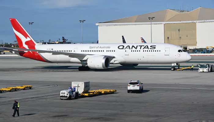 Qantas menyatakan ‘krisis eksistensial’ COVID-19 telah berakhir