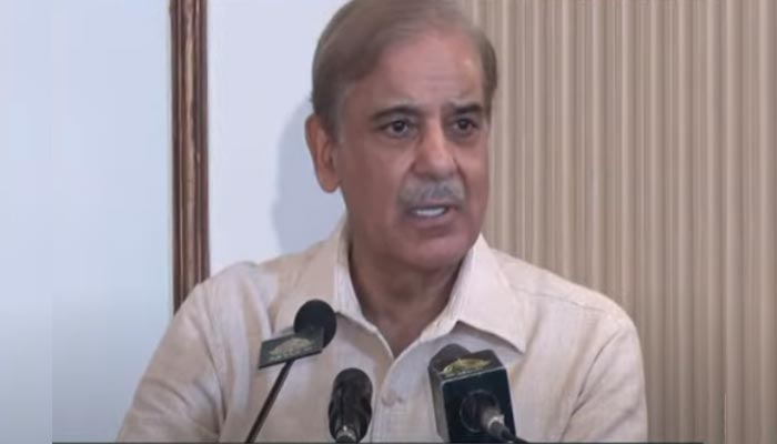 Prime Minister Shahbaz Sharif addressing the partys National Assembly and Provincial Assembly members in Islamabad on September 1, 2022. — YouTube screengrab/Hum News Live