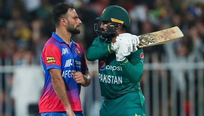 Pakistan´s Asif Ali (R) and Afghanistan´s Fareed Ahmad argue after a dismissal during the Asia Cup Twenty20 international cricket Super Four match between Afghanistan and Pakistan at the Sharjah Cricket Stadium in Sharjah on September 7, 2022. — AFP/File