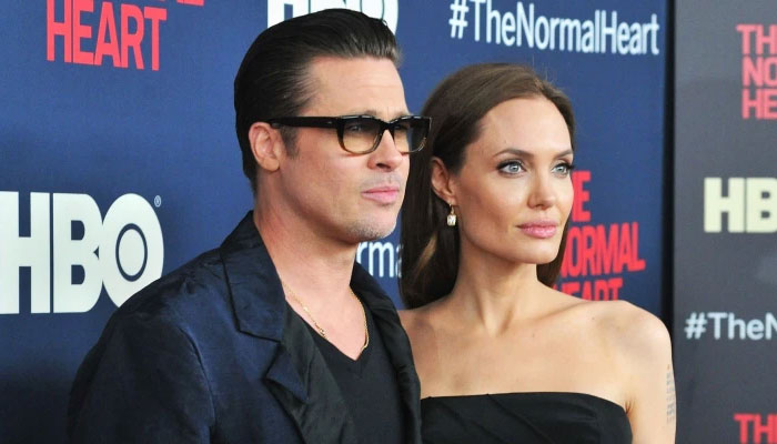 Angelina Jolie tipped photographer about her affair with Brad Pitt in 2005