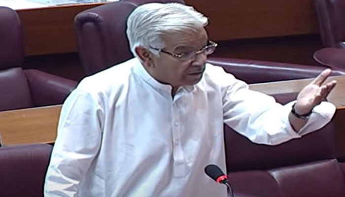 PML-N leader Khawaja Asif said Chairman PTI wishes to pick an army chief of his own choice. File photo