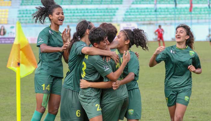 Pakistan womens football team celebrates victory. Photo: Twitter/file