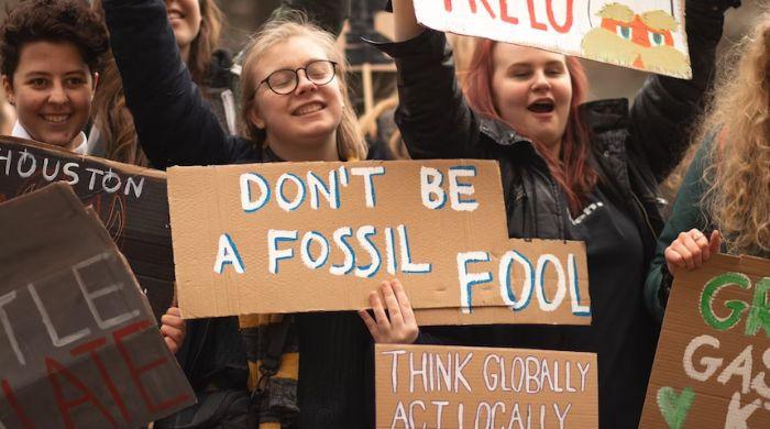 Health groups call for fossil fuel non-proliferation treaty