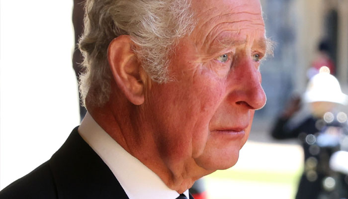 ‘Struggling’ King Charles intended to ‘quit’ royal life? ‘Do not leave!’