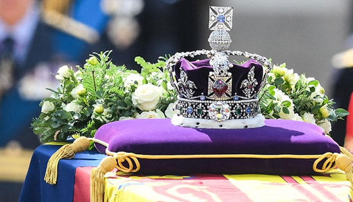Queen Elizabeth II leaves Westminster Abbey alongside family