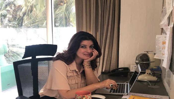Twinkle Khanna is excited to start on a new journey as a university student: Watch