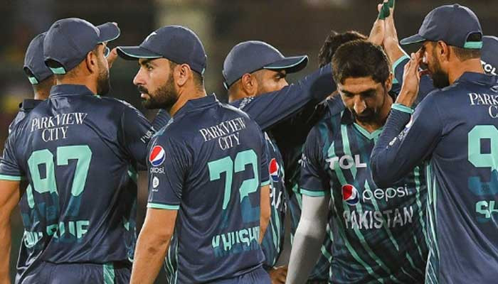Pak vs Eng: Pakistan team's staff member tests positive for COVID-19