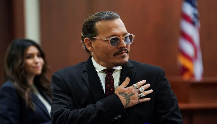 Johnny Depp revela que seu nome foi usado para cometer fraude