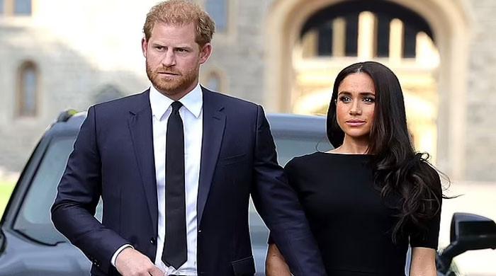 Prince Harry, Meghan Markle ‘worried they’re being eased out’ of Royal Family?