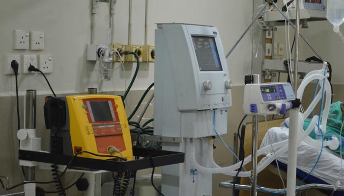 Internationally, 56% of 500,000 medical equipment items available in the world market have Iranian versions. — AFP/File