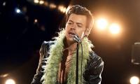 Harry Styles favors Beto O’Rourke during concert in Austin