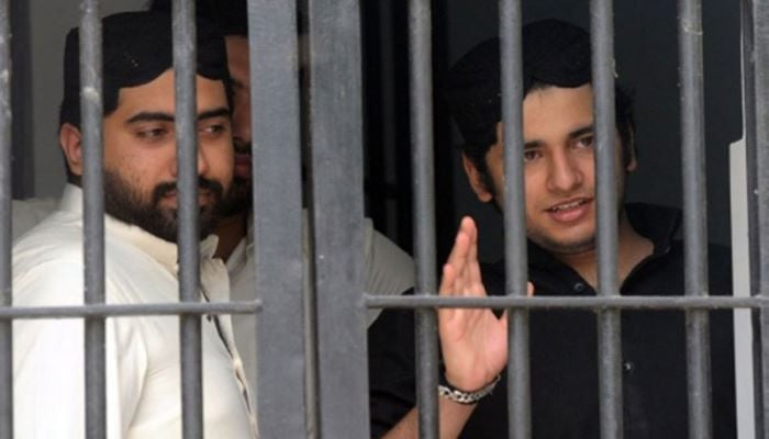 Shahrukh Jatoi and his friend Nawab Siraj Talpur were sentenced to death in June 2013 for killing 20-year-old Shahzeb Khan in Karachi on Dec 25, 2012. ─ AFP/File