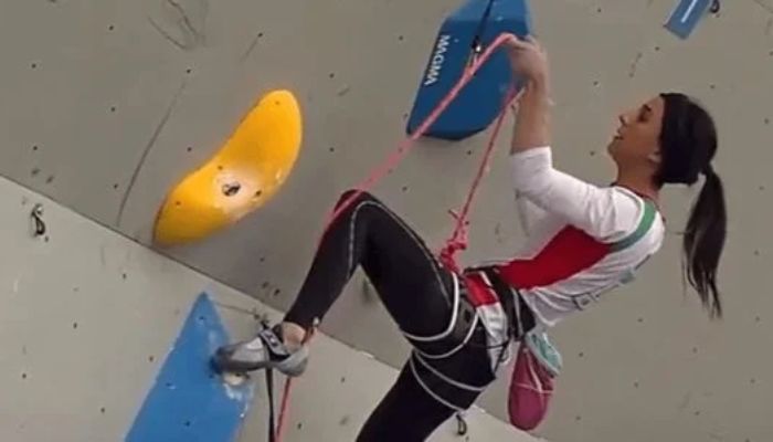 Iranian sports climber Elnaz Rekabi competed at an event in South Korea without a hijab.— Twitter/@Sci_Phile