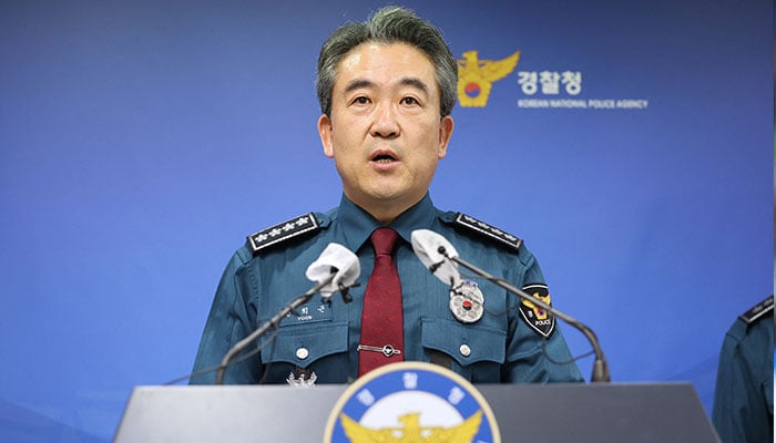 South Korea´s National Police Agency Commissioner Yoon Hee-keun speaks during a press conference on the deadly Halloween crowd surge, at the Seoul Metropolitan Police Agency in Seoul on November 1, 2022.