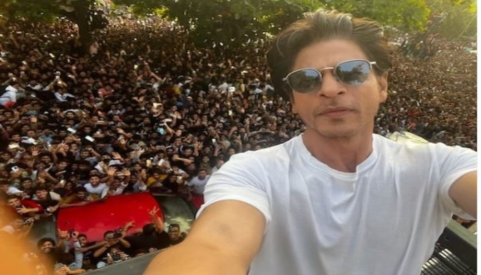 Shah Rukh Khan expresses his gratitude for his fans