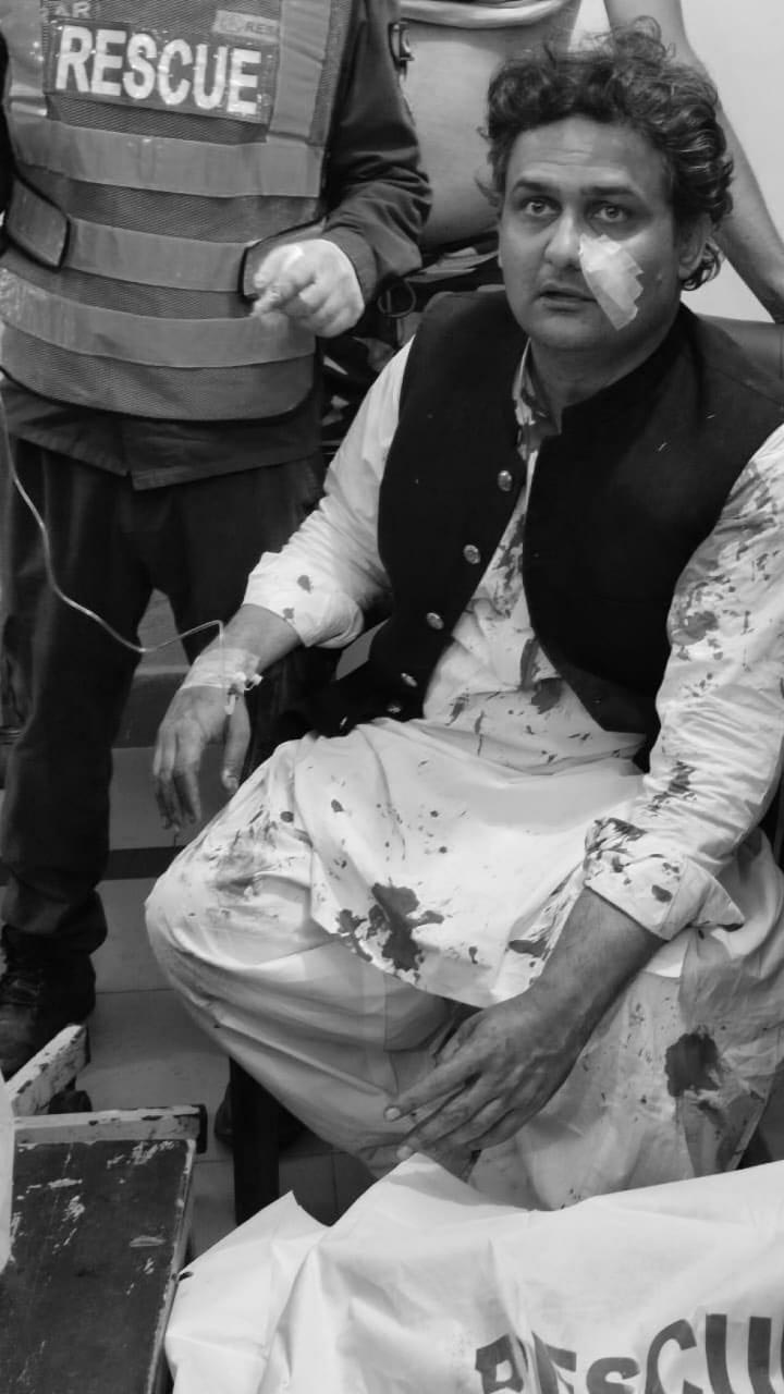 LIVE updates, day 7: Imran Khan injured as man opens fire near PTI reception camp