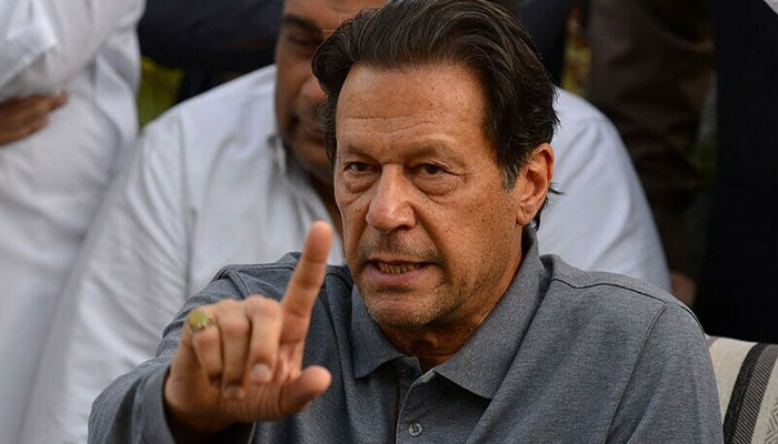 Imran Khan, Pakistan’a T20 Dünya Kupası finali sırasında ‘aşırıya kaçmamasını’ tavsiye etti