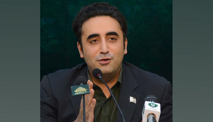 Foreign Minister Bilawal Bhutto-Zardari speaks during an interaction session with journalists  at Ministry of Foreign Affairs on November 18, 2022. — INP/File