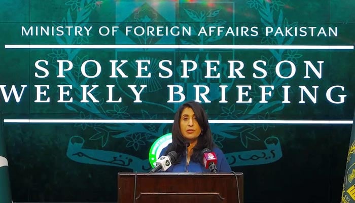 Ministry of Foreign Affairs spokesperson Mumtaz Zahra Baloch addresses a weekly press briefing at the Ministry of Foreign Affairs in Islamabad, on November 17, 2022. — Facebook/ Foreign Office