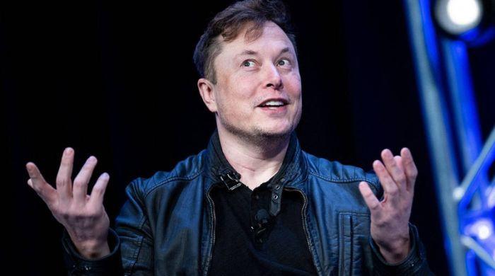 Musk announces 'amnesty' for banned Twitter accounts after poll