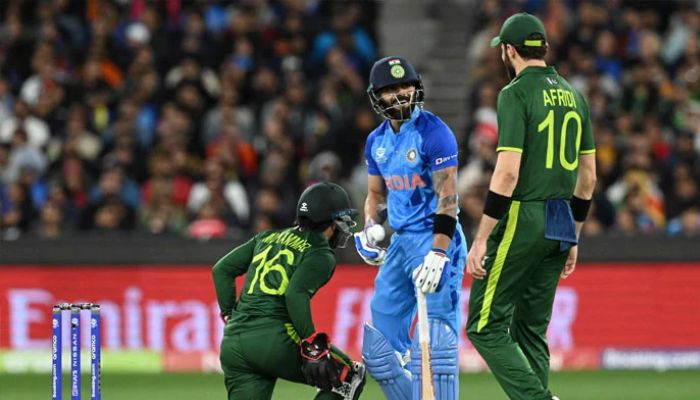 Kohli, T20’nin Pakistan’a karşı vuruşunu ‘kutsanmış bir akşam’ olarak nitelendiriyor