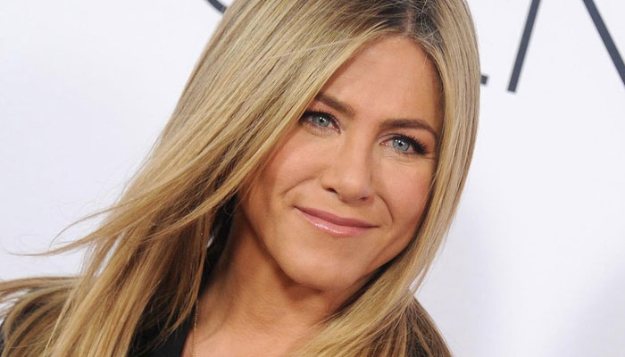 Jennifer Aniston charms her fans with natural beauty in latest video