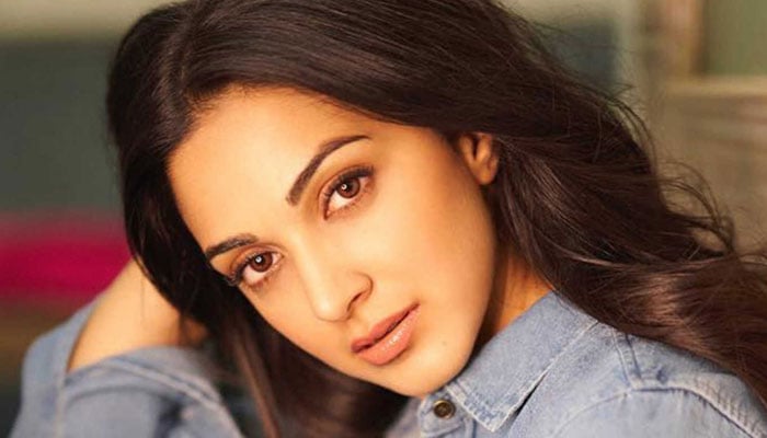Kiara Advani left fans surprised with new teaser as she said she can’t keep it secret