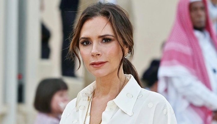 Victoria Beckham reacts to Romeos dog attempt to destroy expensive new calendar