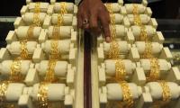 Gold retreats in Pakistan as rupee continues to remain stable