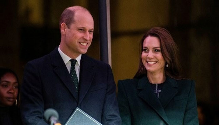 Pangeran William ‘menatap cinta’ pada Kate Middleton dipuji selama tur AS