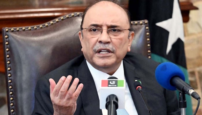 PPP Co-Chairman Asif Ali Zardari addresses media persons during a press conference held at CM House in Karachi on Wednesday, May 11, 2022. — PPI/File