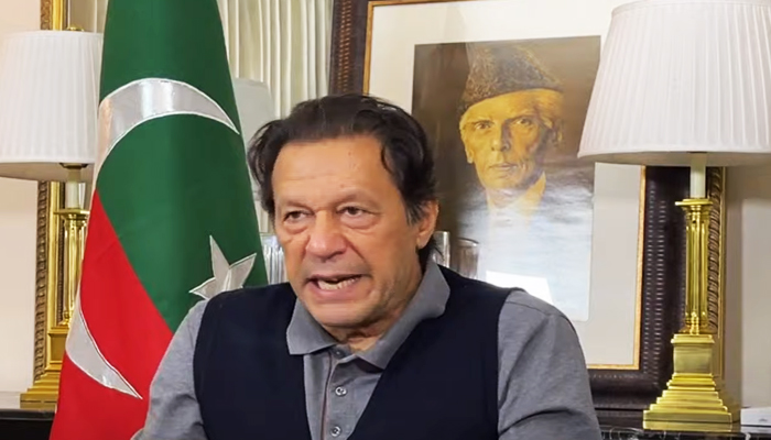 PTI Chairman Imran Khan speaks during a video address to the PTIs Punjab parliamentary party from his Lahore residence in Zaman Park on December 2, 2022. — YouTube screengrab via GeoNews