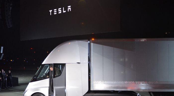 Tesla hoping its electric Semi will be heavy duty 'game changer'