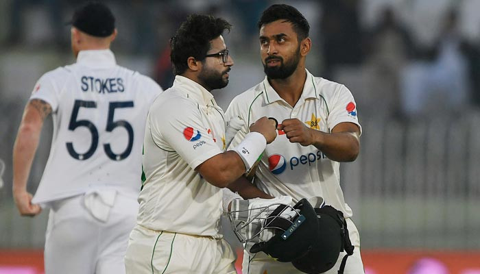 Shafique, Haq hit centuries as Pakistan continue first innings on third day