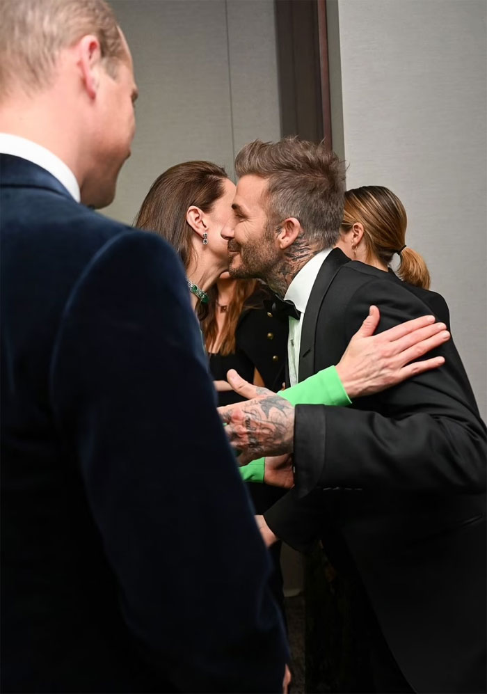 Kate Middleton greets David Beckham with a kiss, photo goes viral