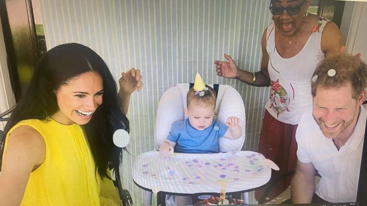Pic: Prince Harry, Meghan Markle show off never-before-seen images of Archie, Lilibet