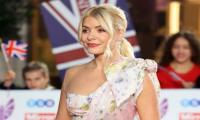 Holly Willoughby Remains Safe As She Falls Down The Studio Stairs 