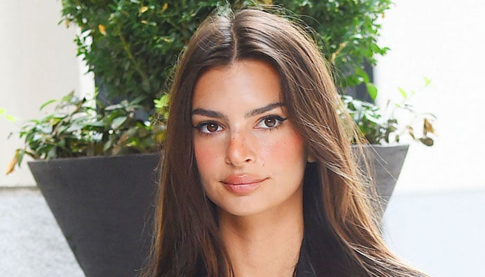 Emily Ratajkowski says therapy helped her get to root of her fear of abandonment